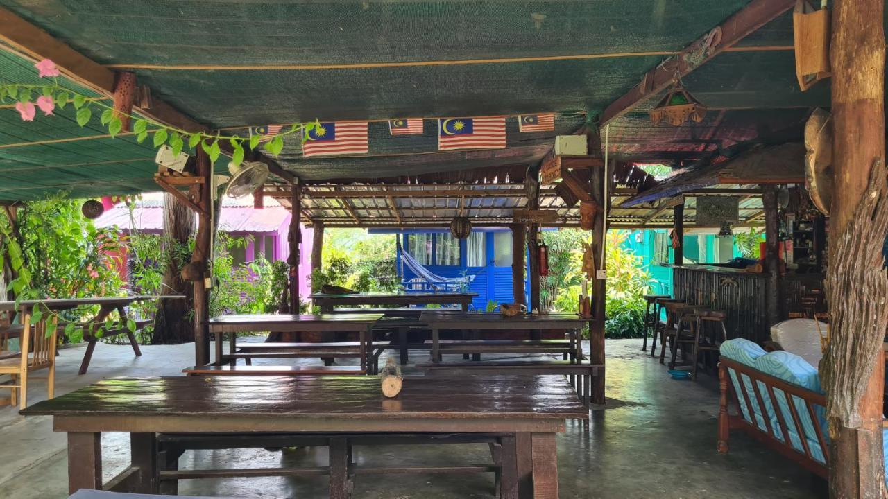 Gecko Guesthouse Pantai Cenang  Eksteriør bilde