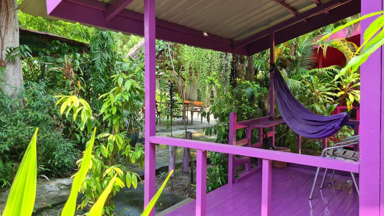 Gecko Guesthouse Pantai Cenang  Eksteriør bilde