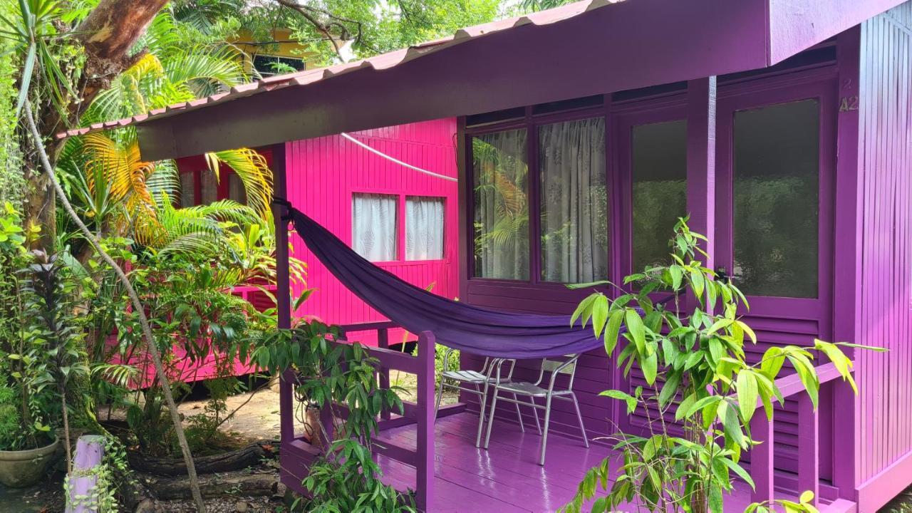 Gecko Guesthouse Pantai Cenang  Eksteriør bilde