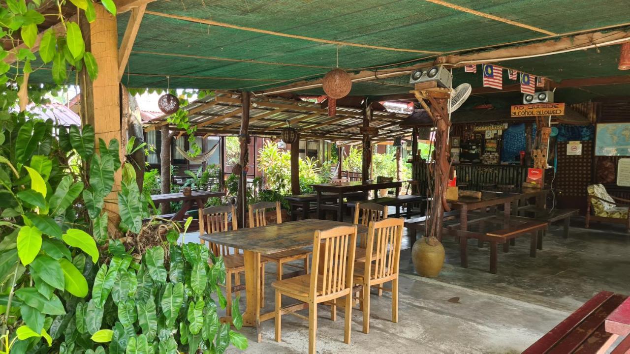 Gecko Guesthouse Pantai Cenang  Eksteriør bilde