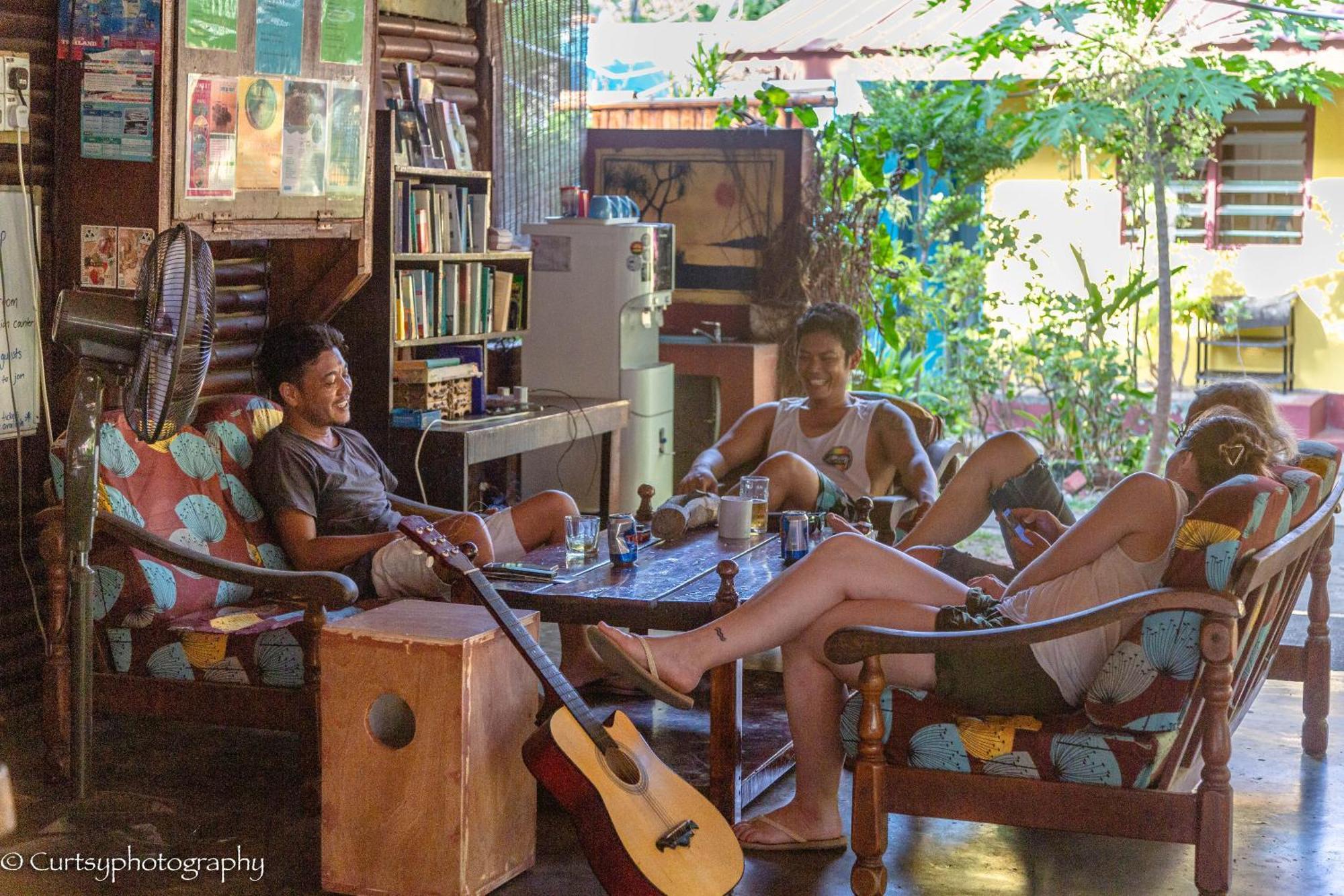 Gecko Guesthouse Pantai Cenang  Eksteriør bilde