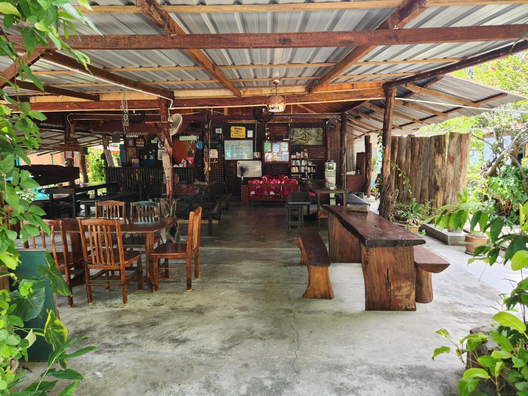 Gecko Guesthouse Pantai Cenang  Eksteriør bilde