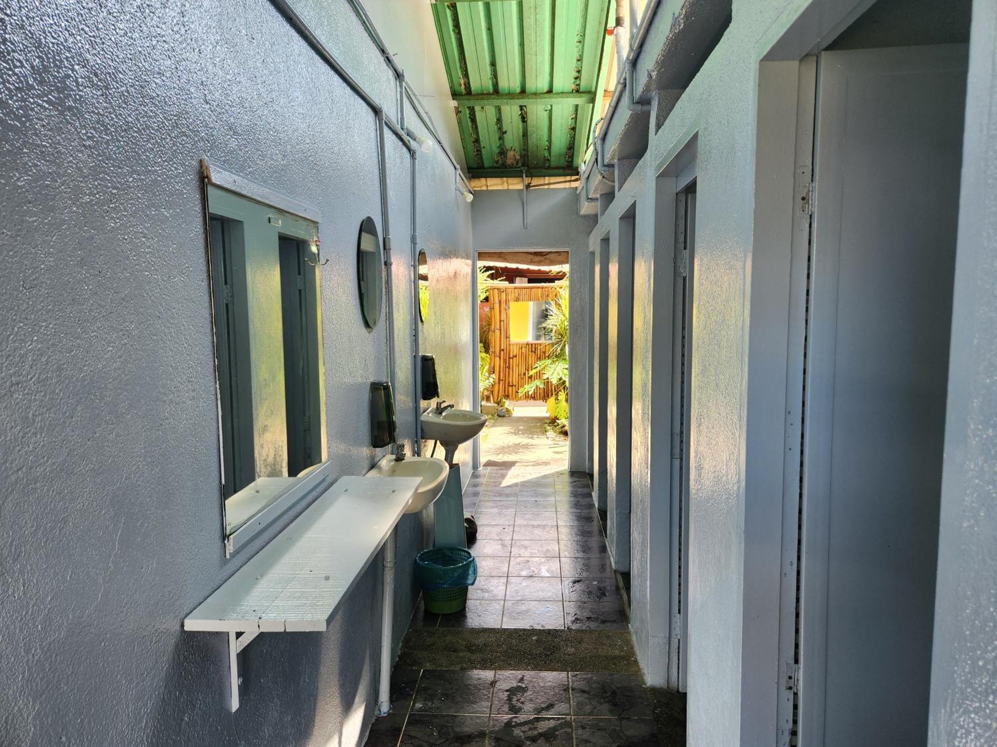 Gecko Guesthouse Pantai Cenang  Eksteriør bilde